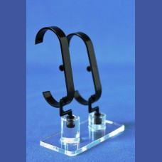 RELOJES  2 unds. sobre barra de 20 y 30 mm de alto<br>Medidas: Base 50 x 100 mm<br>